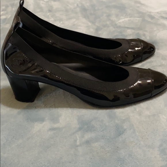Chanel black patent leather heels - Picture 2 of 6
